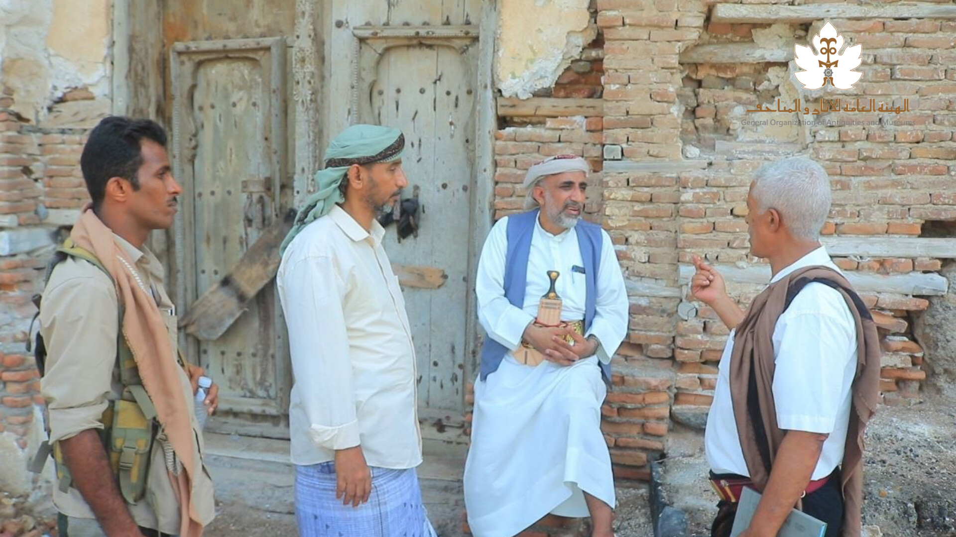 زيارة رئيس الهيئة العامة للآثار والمتاحف لمحافظة الحديدة